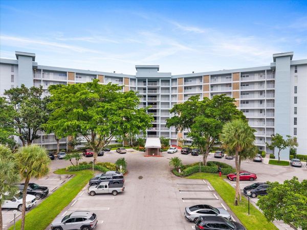 3051 N Course Drive, Unit 909, Pompano Beach, FL 33069