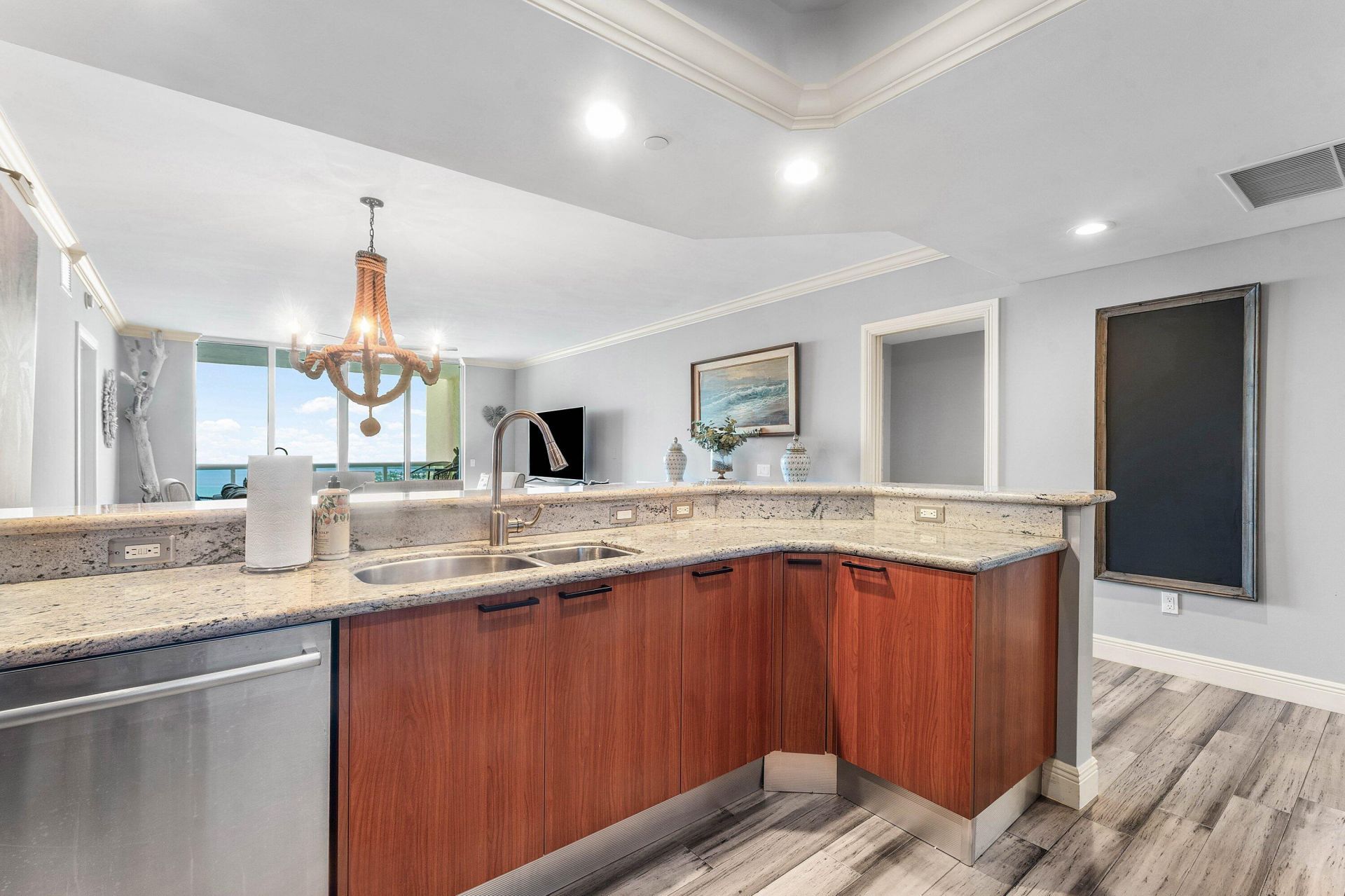2650 Lake Shore Drive, Unit 2102, Riviera Beach, FL 33404 Photo
