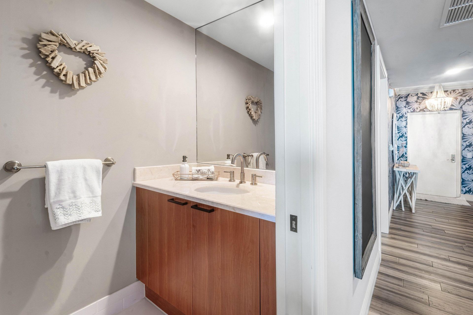 2650 Lake Shore Drive, Unit 2102, Riviera Beach, FL 33404 Photo