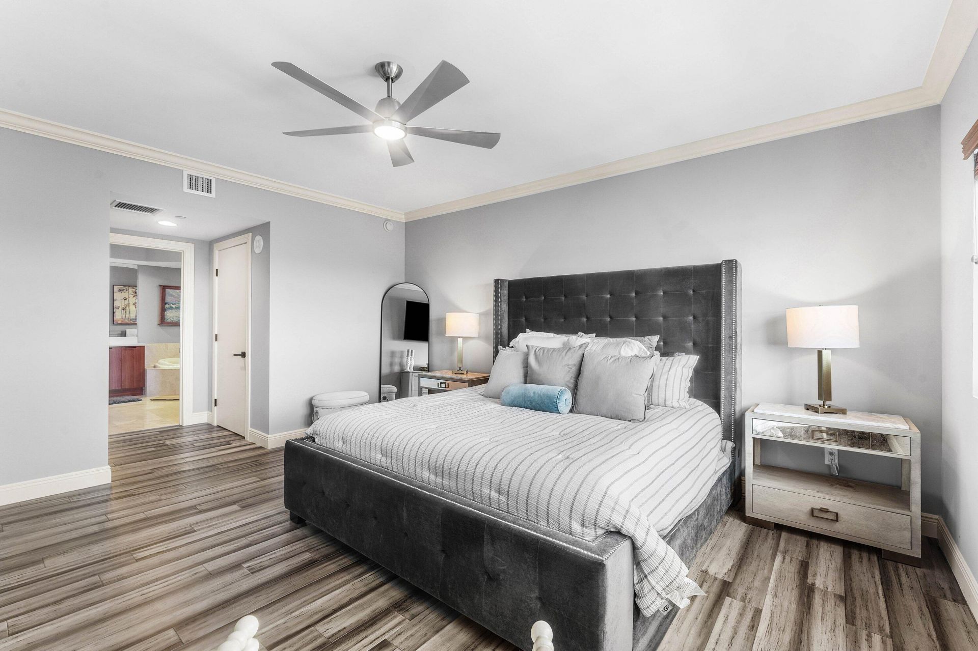 2650 Lake Shore Drive, Unit 2102, Riviera Beach, FL 33404 Photo