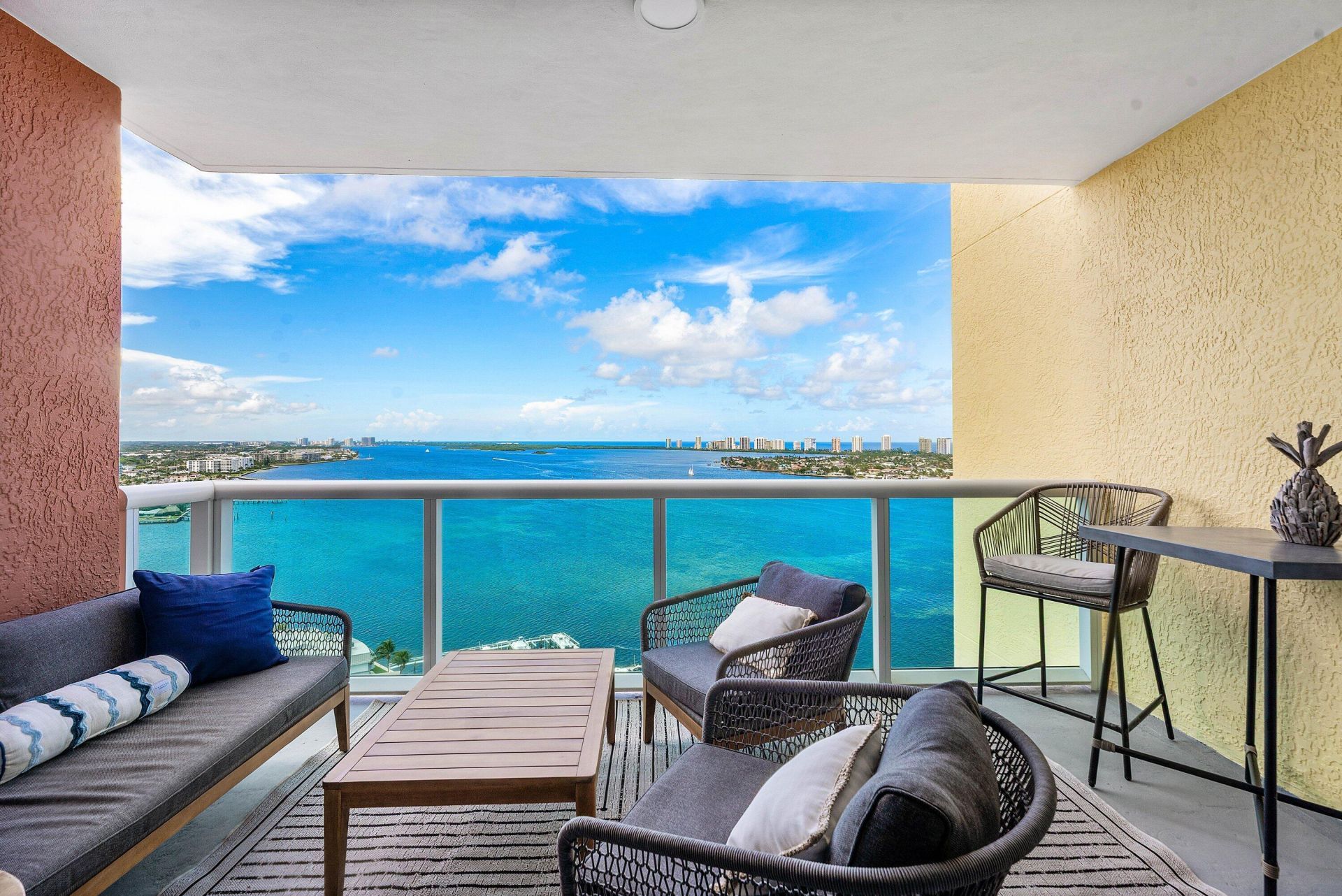 2650 Lake Shore Drive, Unit 2102, Riviera Beach, FL 33404 Photo