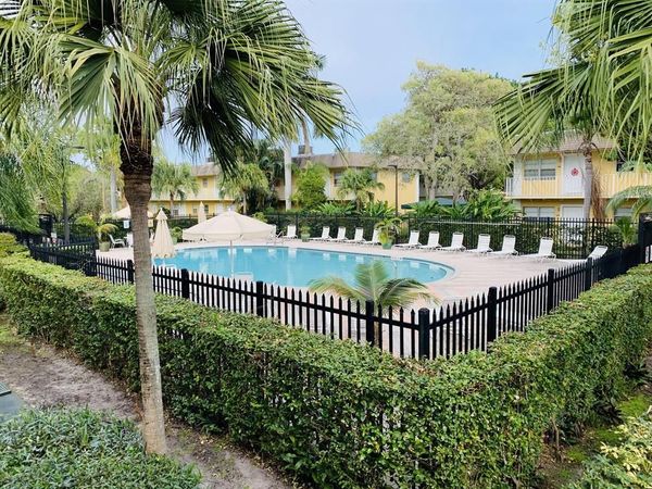 5156 NE 6th Avenue, Unit 203, Oakland Park, FL 33334