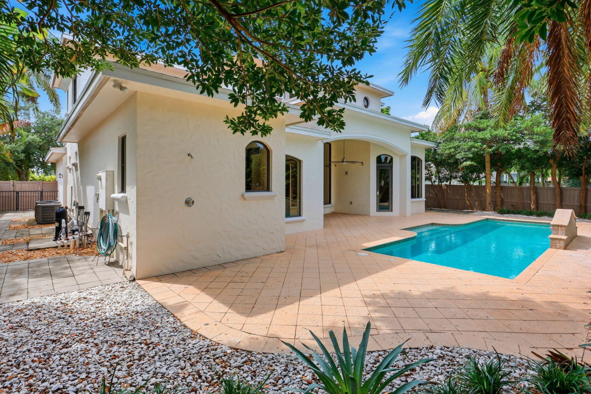260 NE Wavecrest Court, Boca Raton, FL 33432 Photo