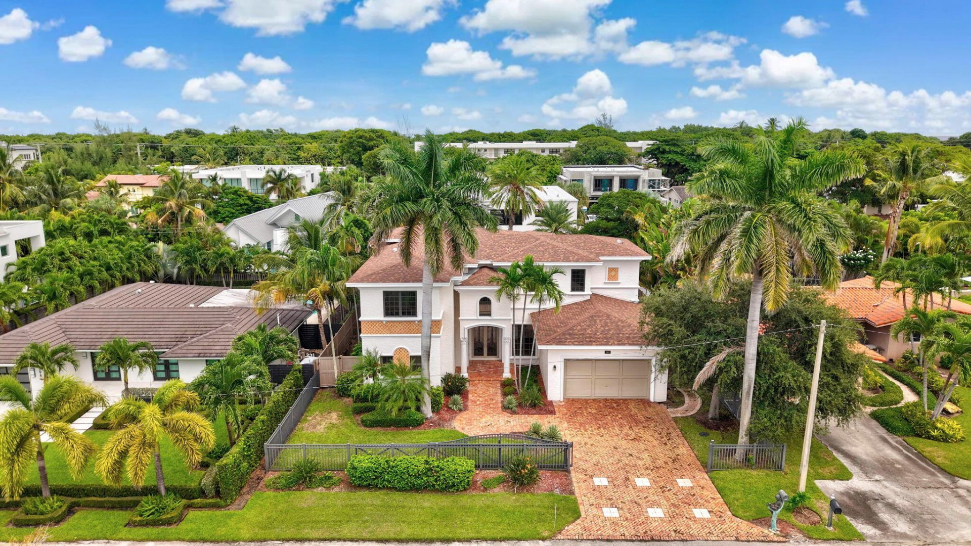 260 NE Wavecrest Court, Boca Raton, FL 33432 Photo