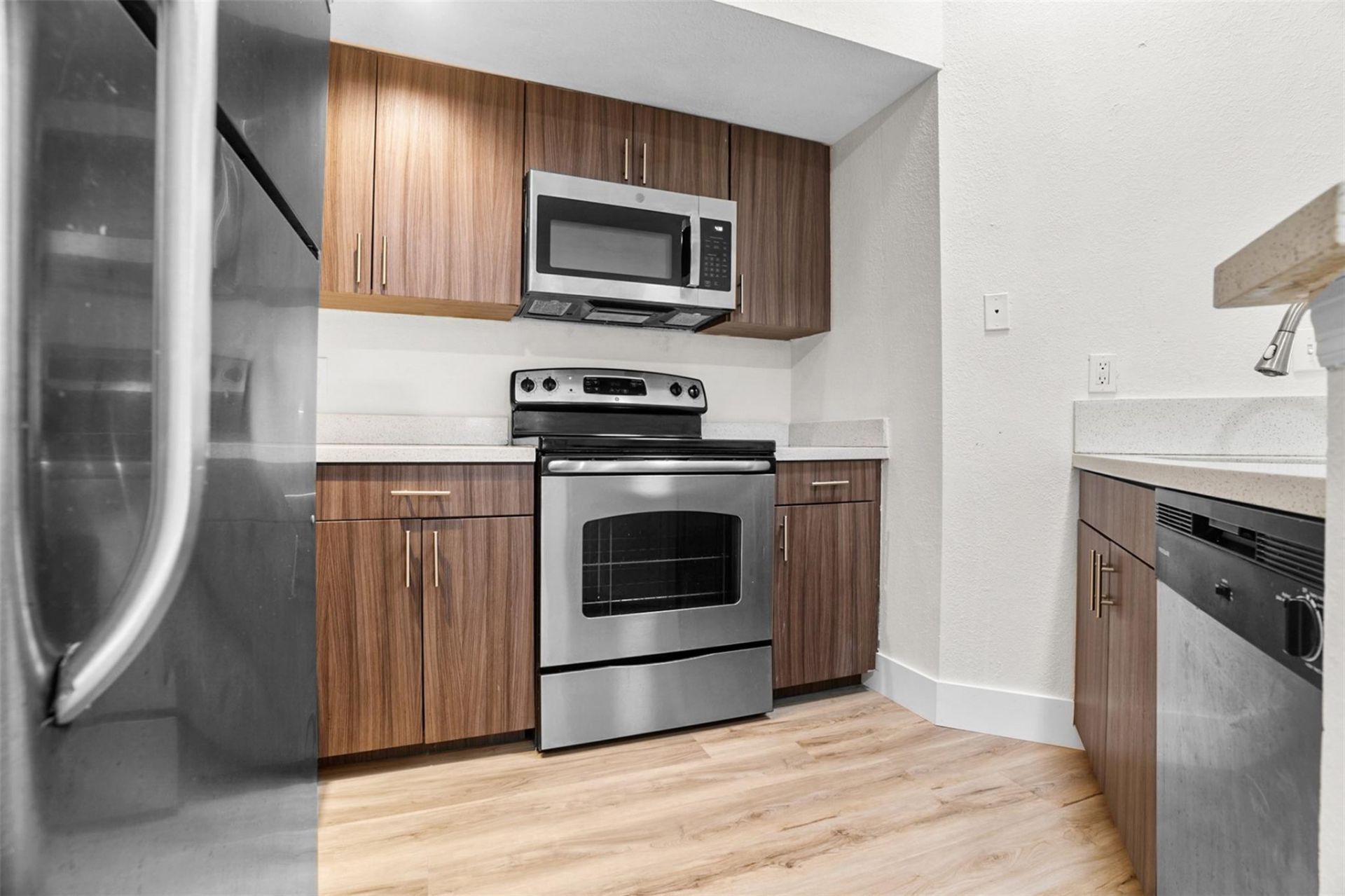 12730 Vista Isles Drive, Unit 821, Sunrise, FL 33325 Photo