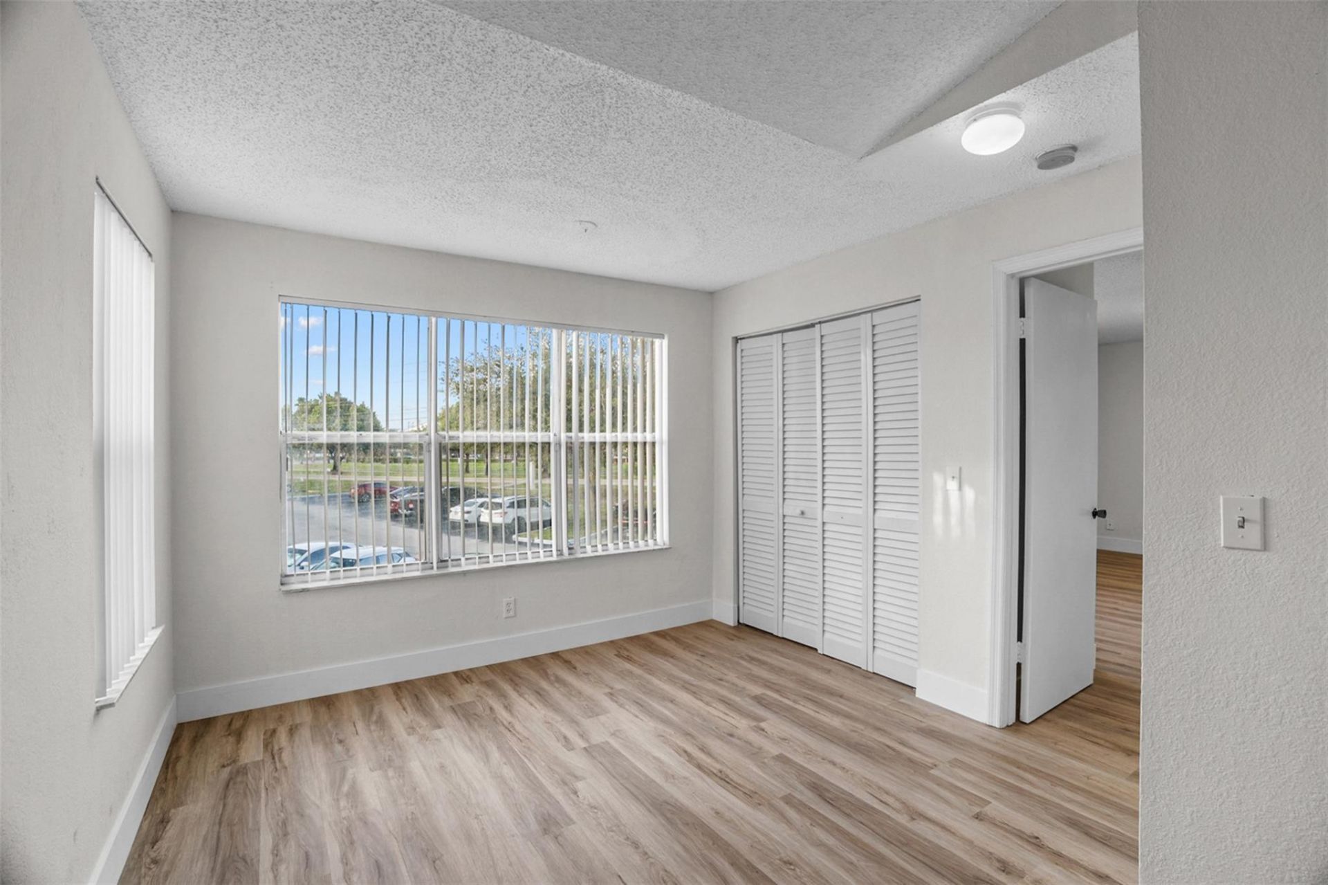 12730 Vista Isles Drive, Unit 821, Sunrise, FL 33325 Photo