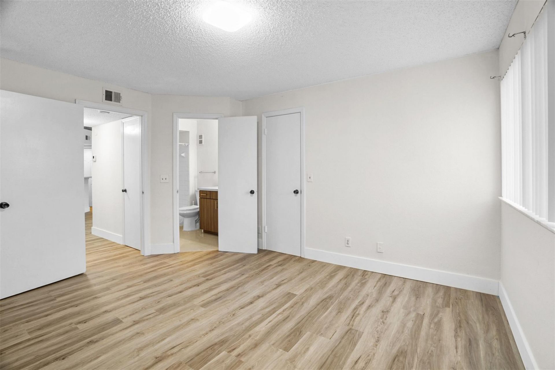 12730 Vista Isles Drive, Unit 821, Sunrise, FL 33325 Photo