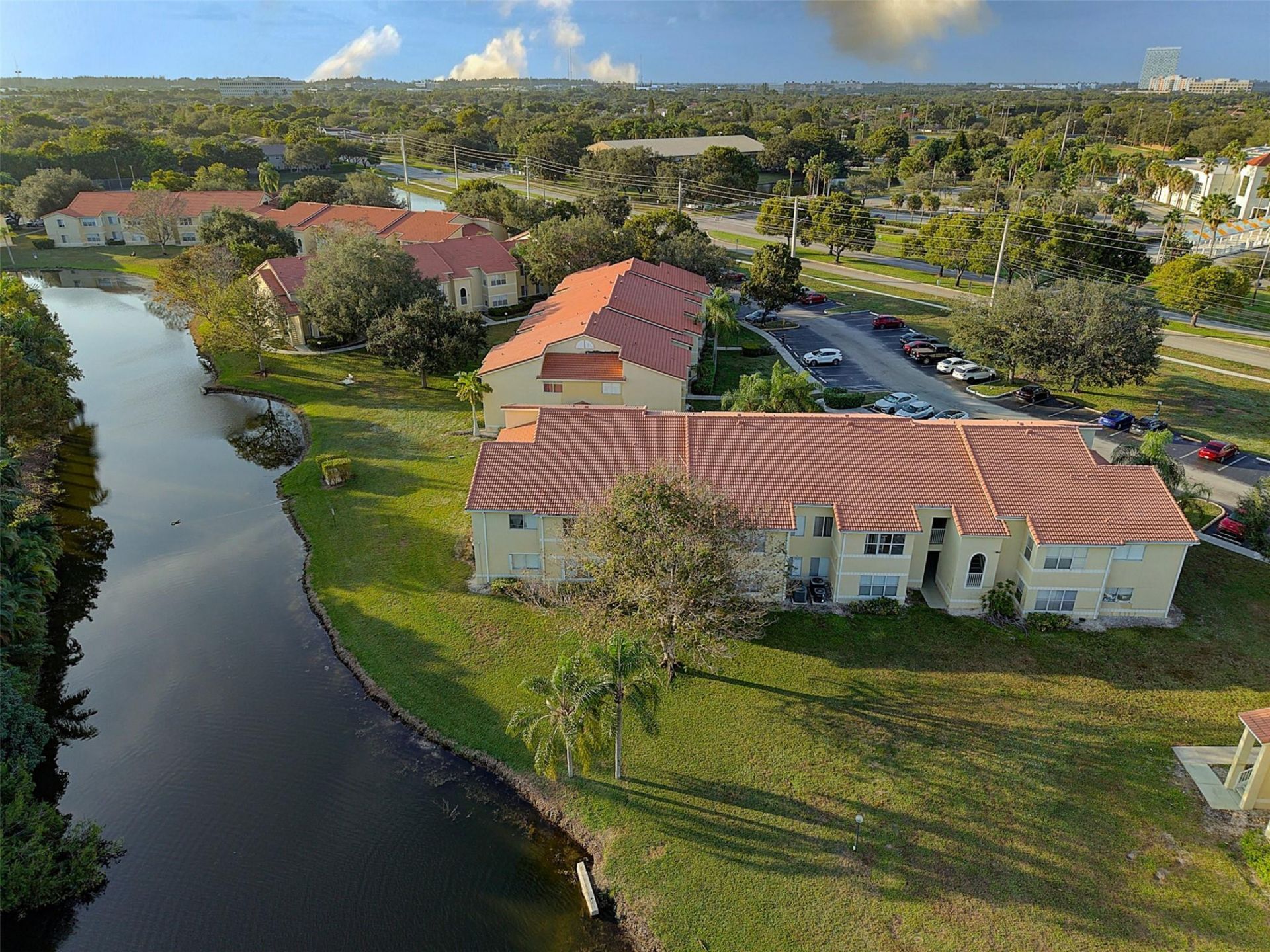 12730 Vista Isles Drive, Unit 821, Sunrise, FL 33325 Photo