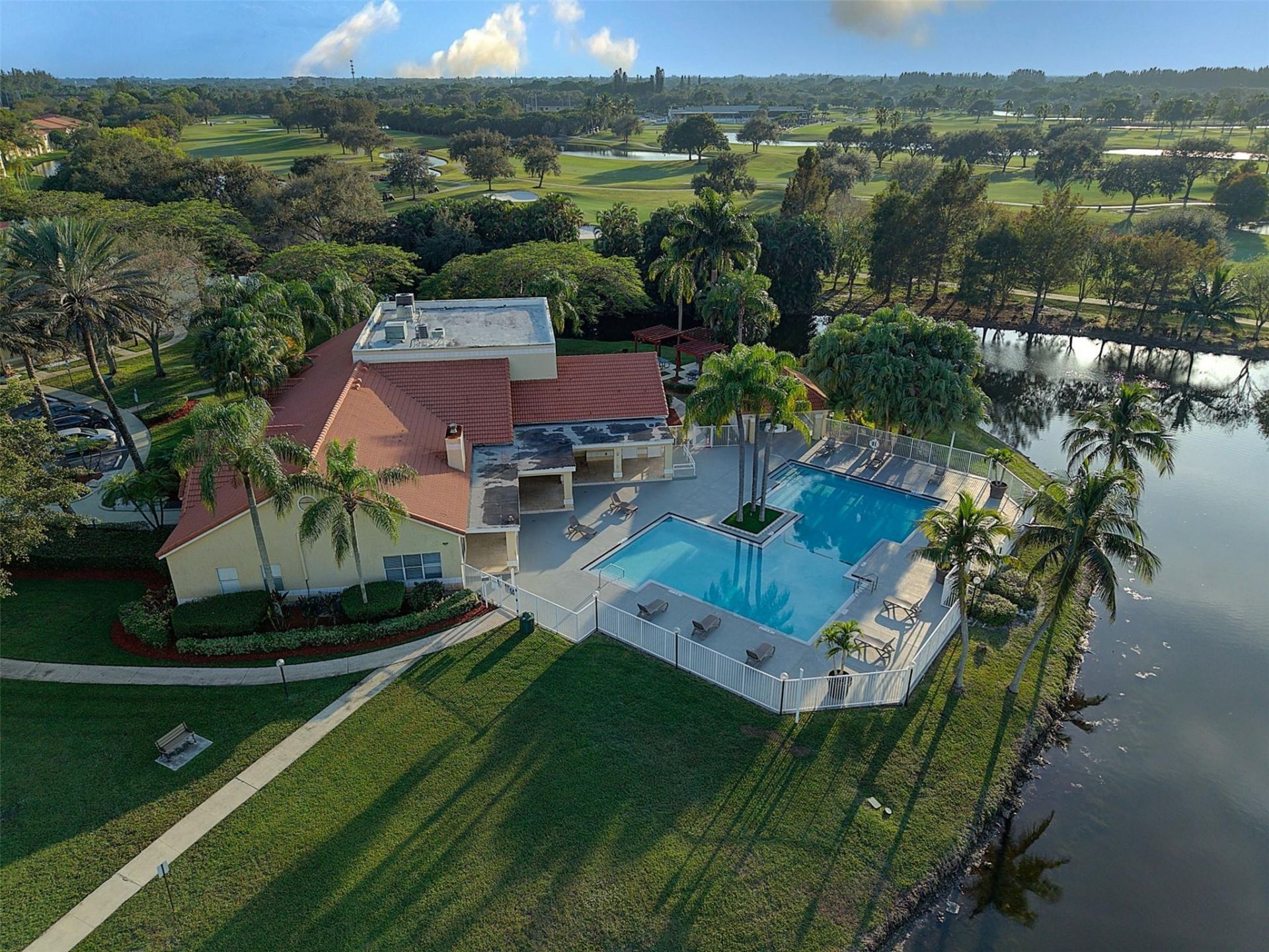 12730 Vista Isles Drive, Unit 821, Sunrise, FL 33325 Photo
