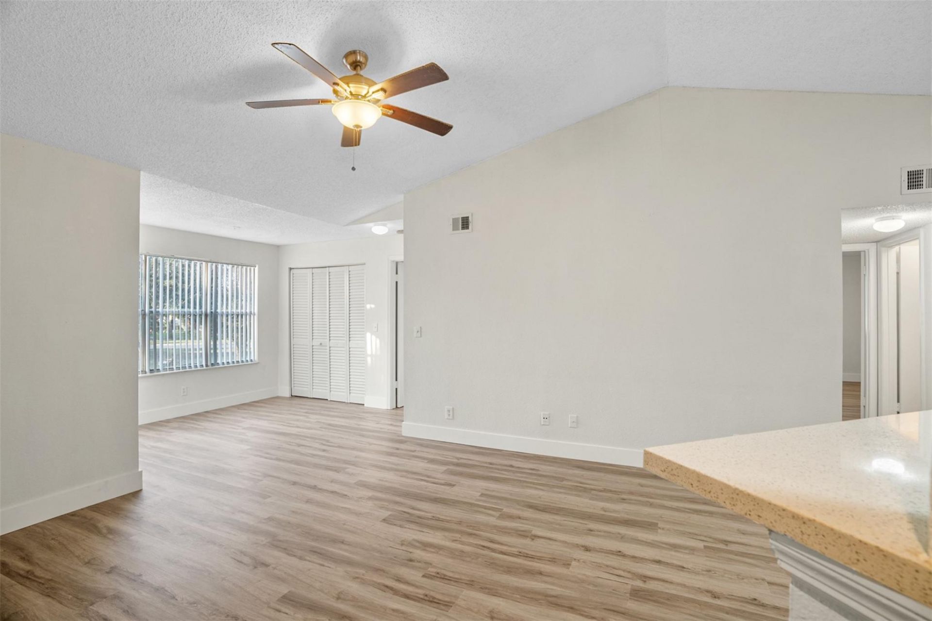 12730 Vista Isles Drive, Unit 821, Sunrise, FL 33325 Photo