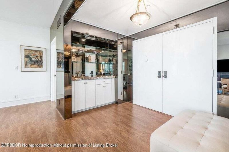 150 Bradley 0403 Place, Unit 403, Palm Beach, FL 33480 Photo