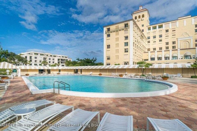 150 Bradley 0403 Place, Unit 403, Palm Beach, FL 33480 Photo