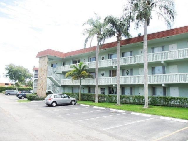 3300 Springdale Boulevard, Unit 301, Palm Springs, FL 33461 Photo