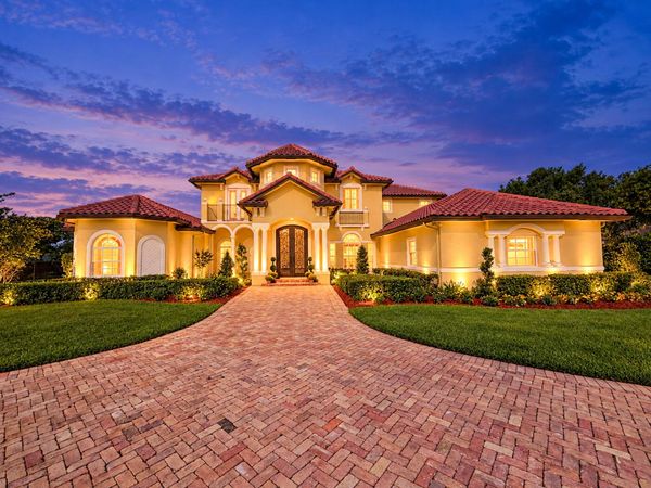 2825 Jockey Circle W, Davie, FL 33330