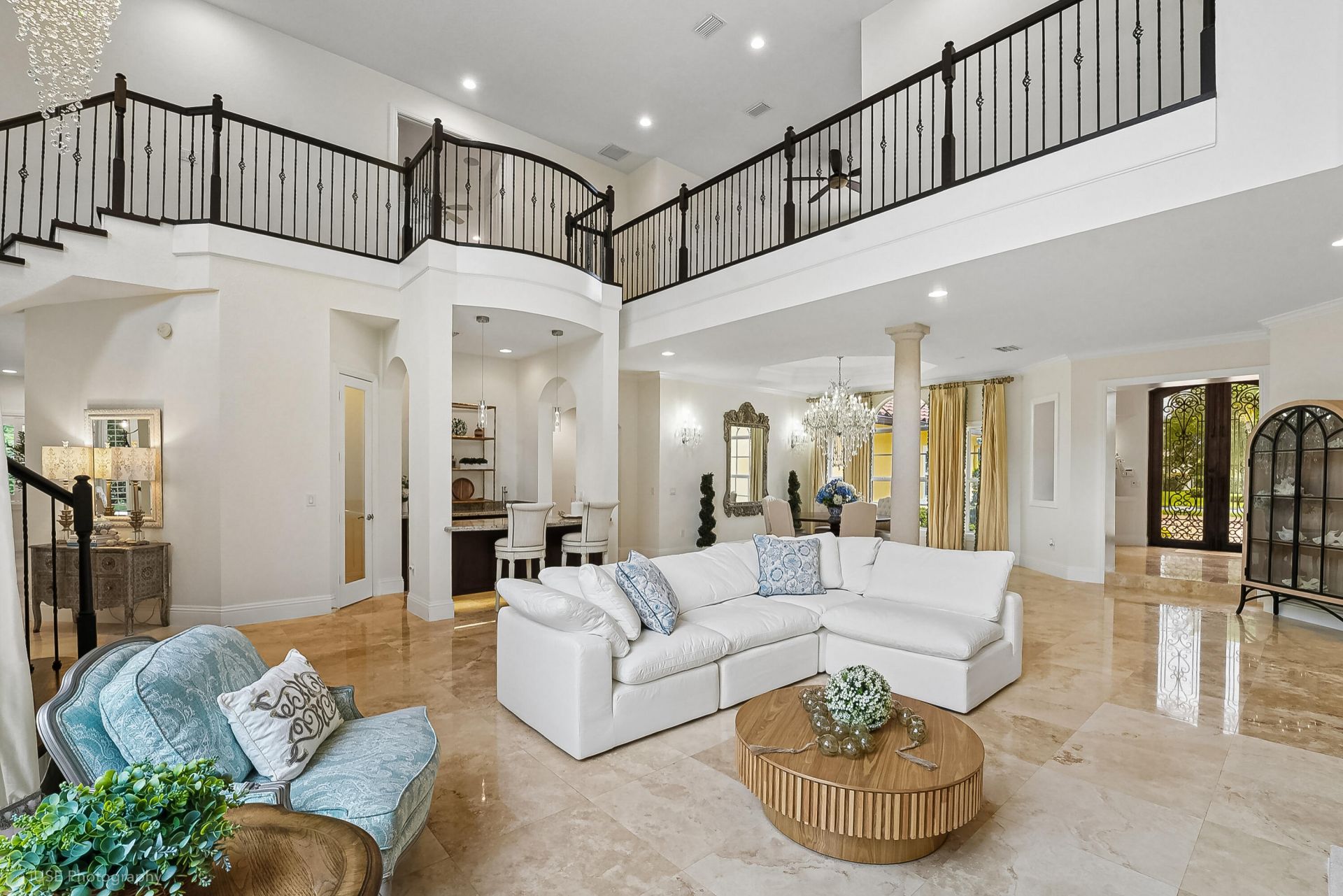2825 Jockey Circle W, Davie, FL 33330 Photo