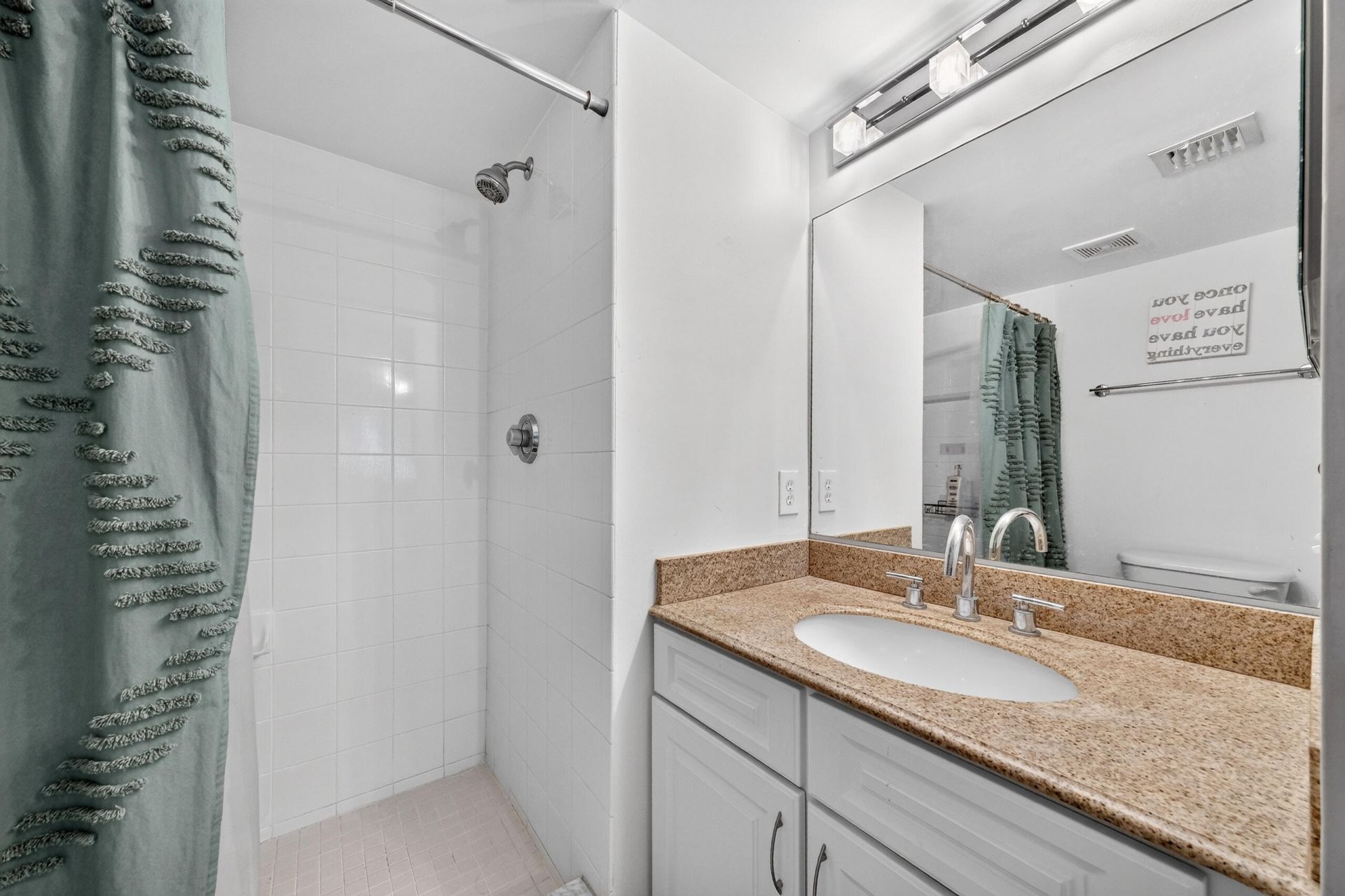 600 Scotia Drive, Unit 108, Hypoluxo, FL 33462 Photo