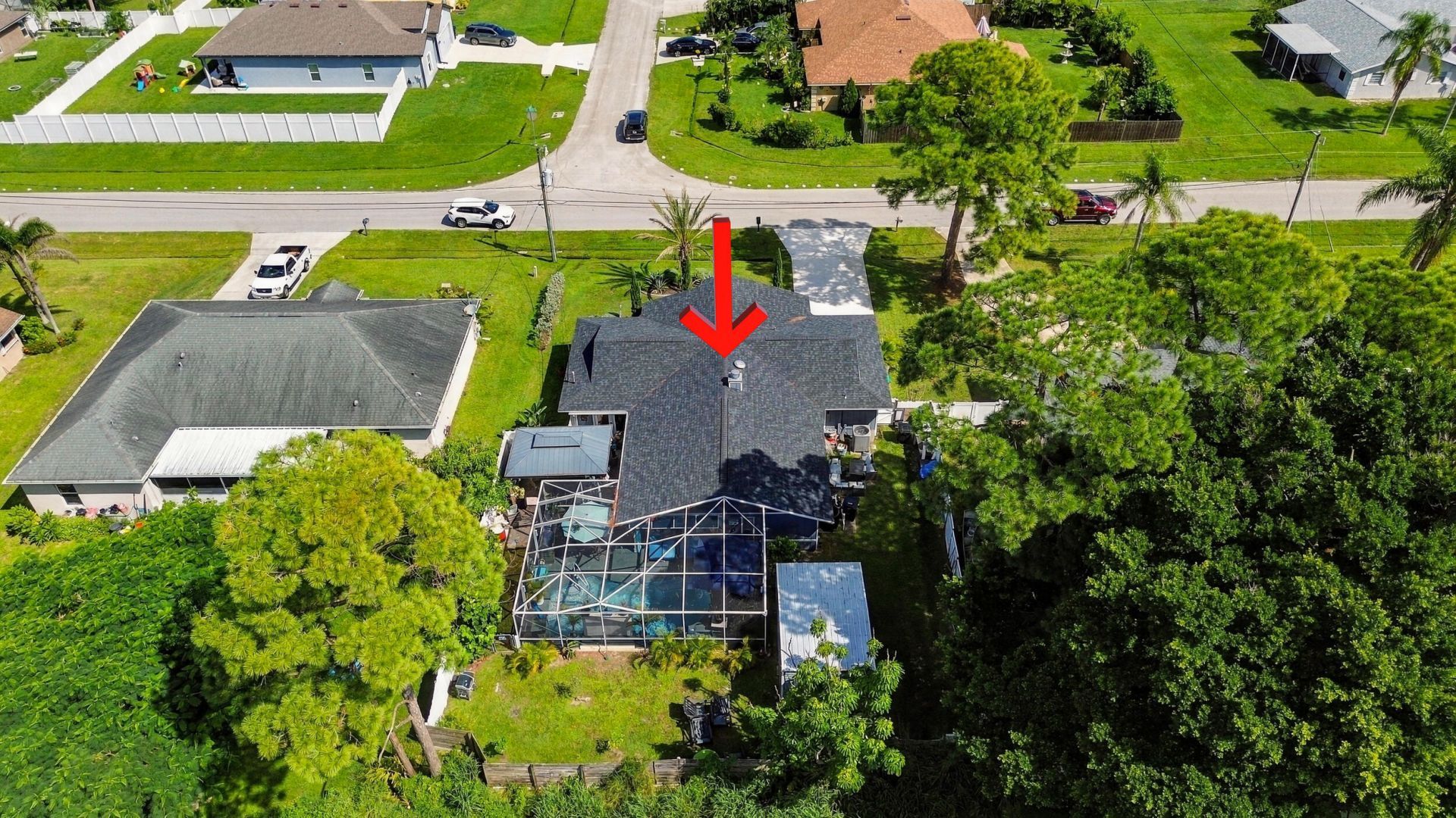 562 SW Eyerly Avenue, Port Saint Lucie, FL 34983 Photo