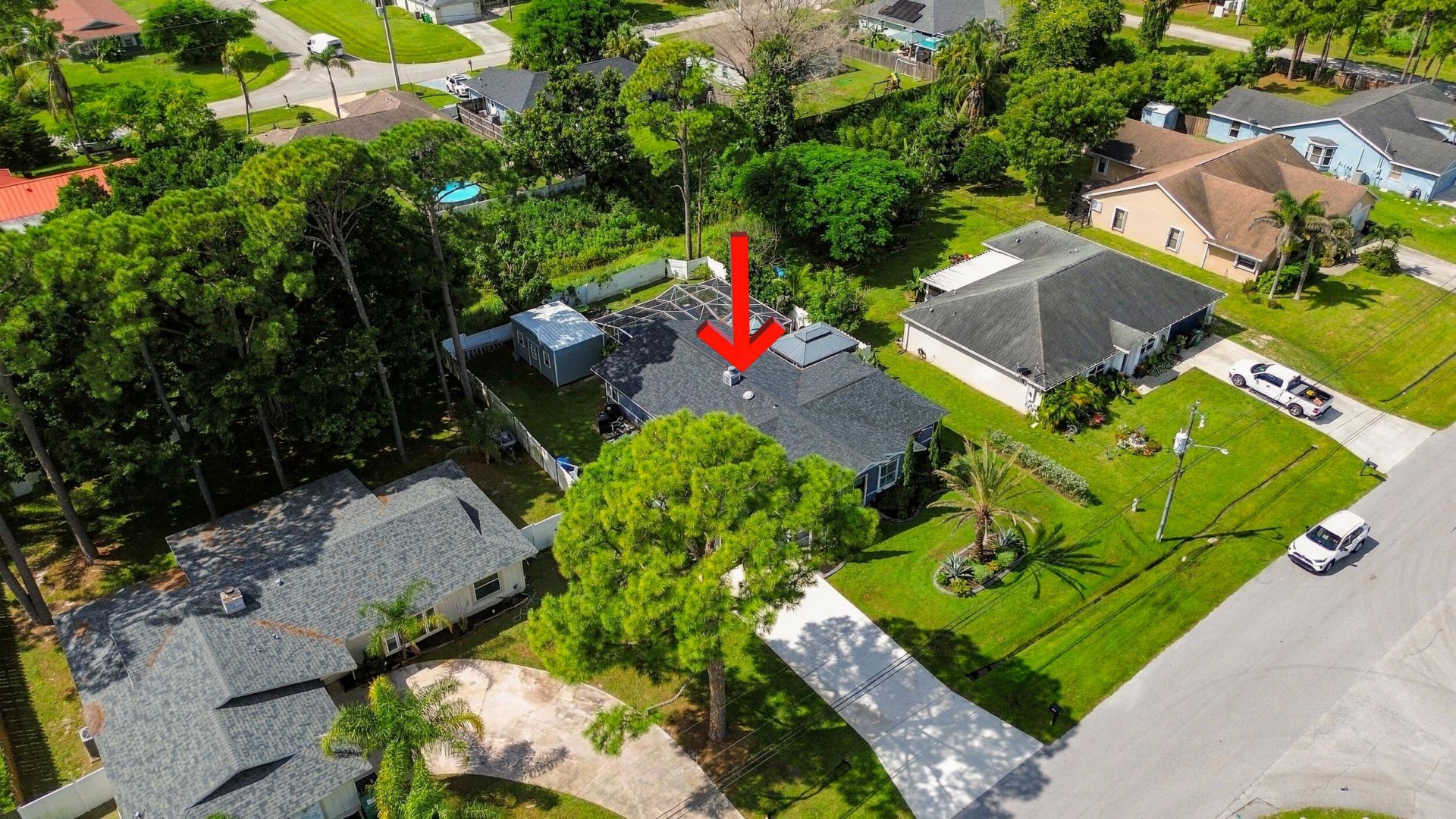 562 SW Eyerly Avenue, Port Saint Lucie, FL 34983 Photo