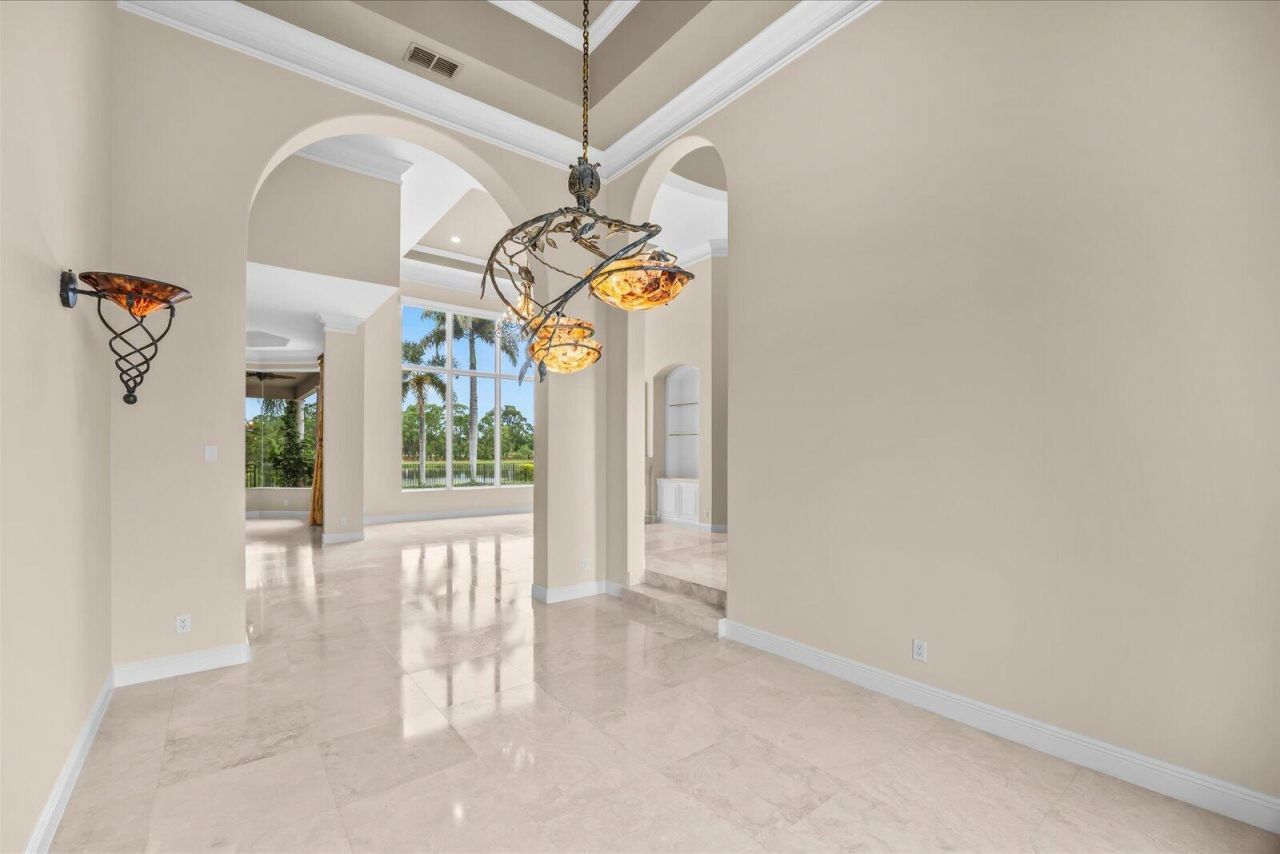 102 SE Rio Casarano, Port Saint Lucie, FL 34984 Photo