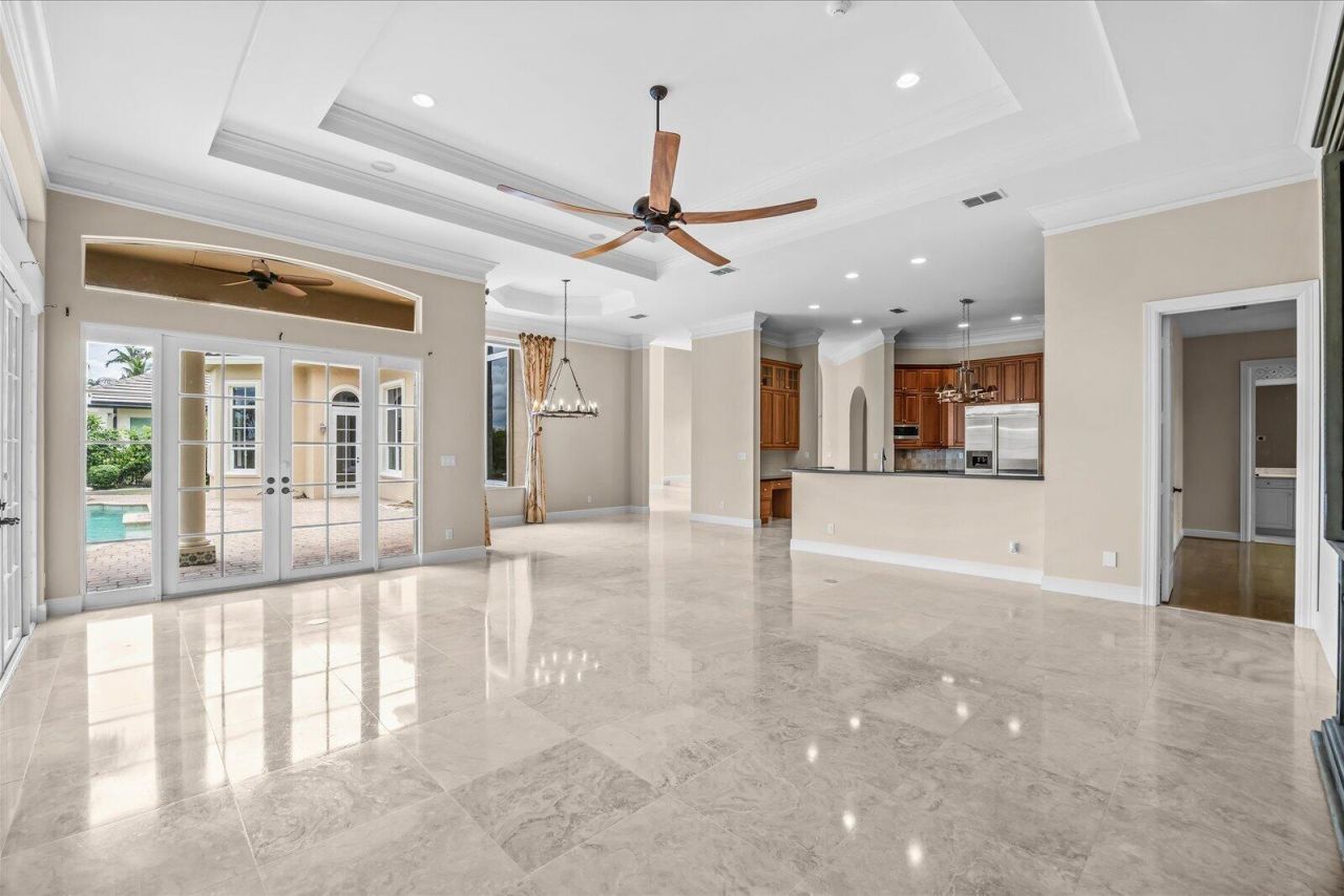 102 SE Rio Casarano, Port Saint Lucie, FL 34984 Photo