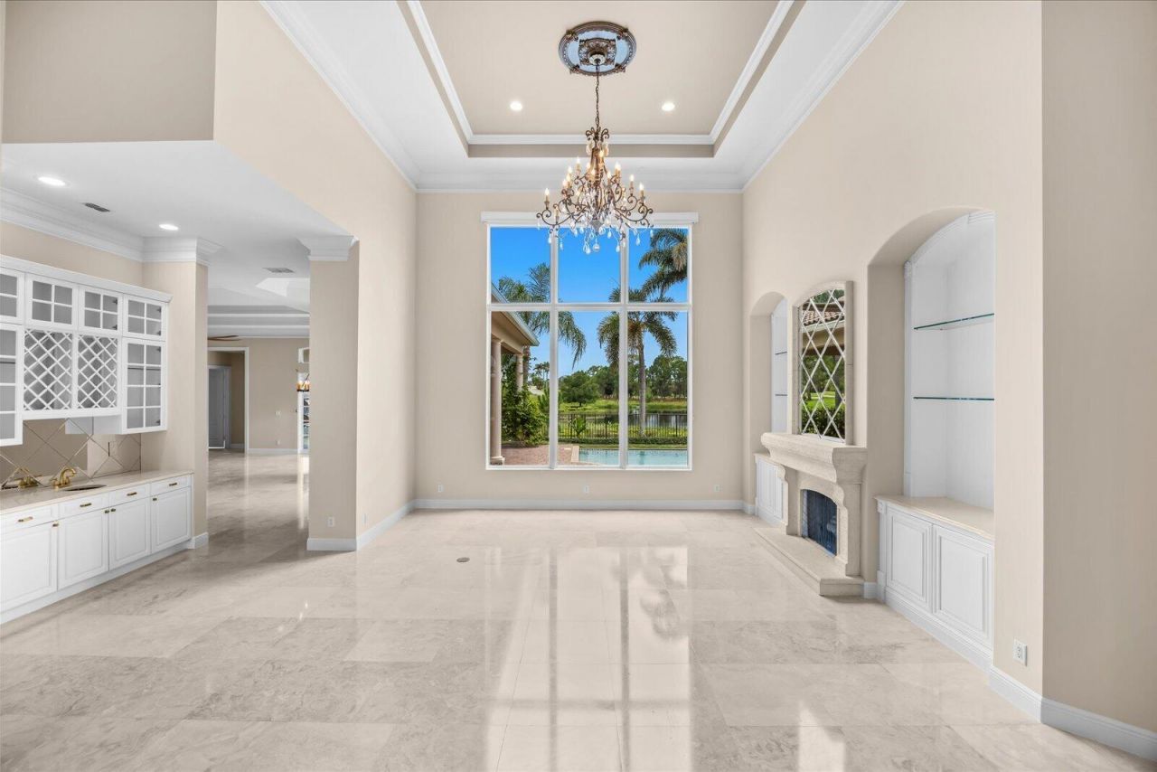 102 SE Rio Casarano, Port Saint Lucie, FL 34984 Photo