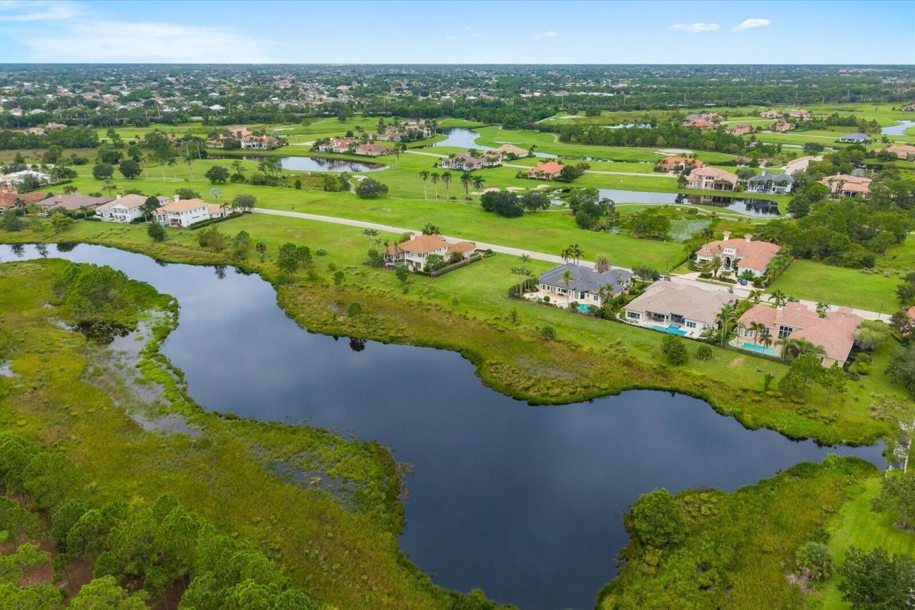 102 SE Rio Casarano, Port Saint Lucie, FL 34984 Photo