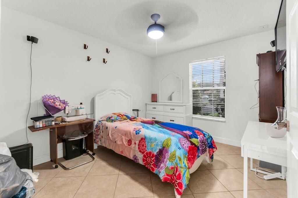 15466 SW 143rd Terrace, Miami, FL 33196 Photo