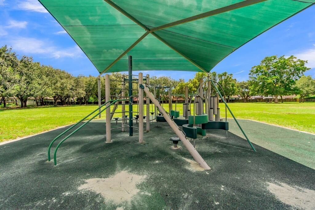 15466 SW 143rd Terrace, Miami, FL 33196 Photo