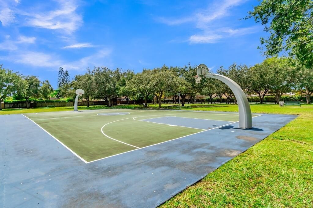 15466 SW 143rd Terrace, Miami, FL 33196 Photo