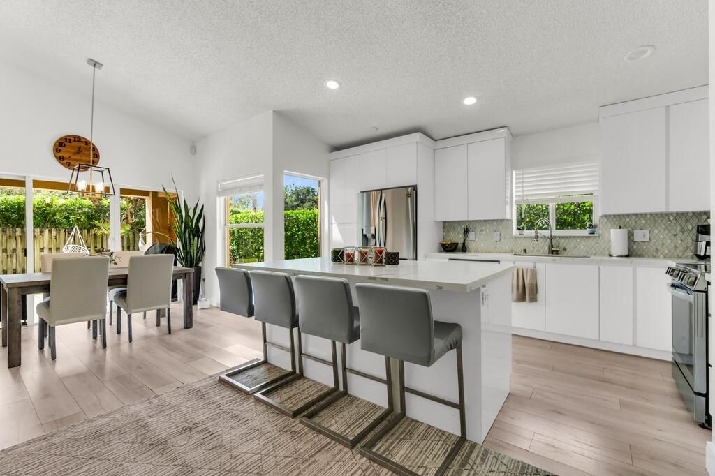 15466 SW 143rd Terrace, Miami, FL 33196 Photo