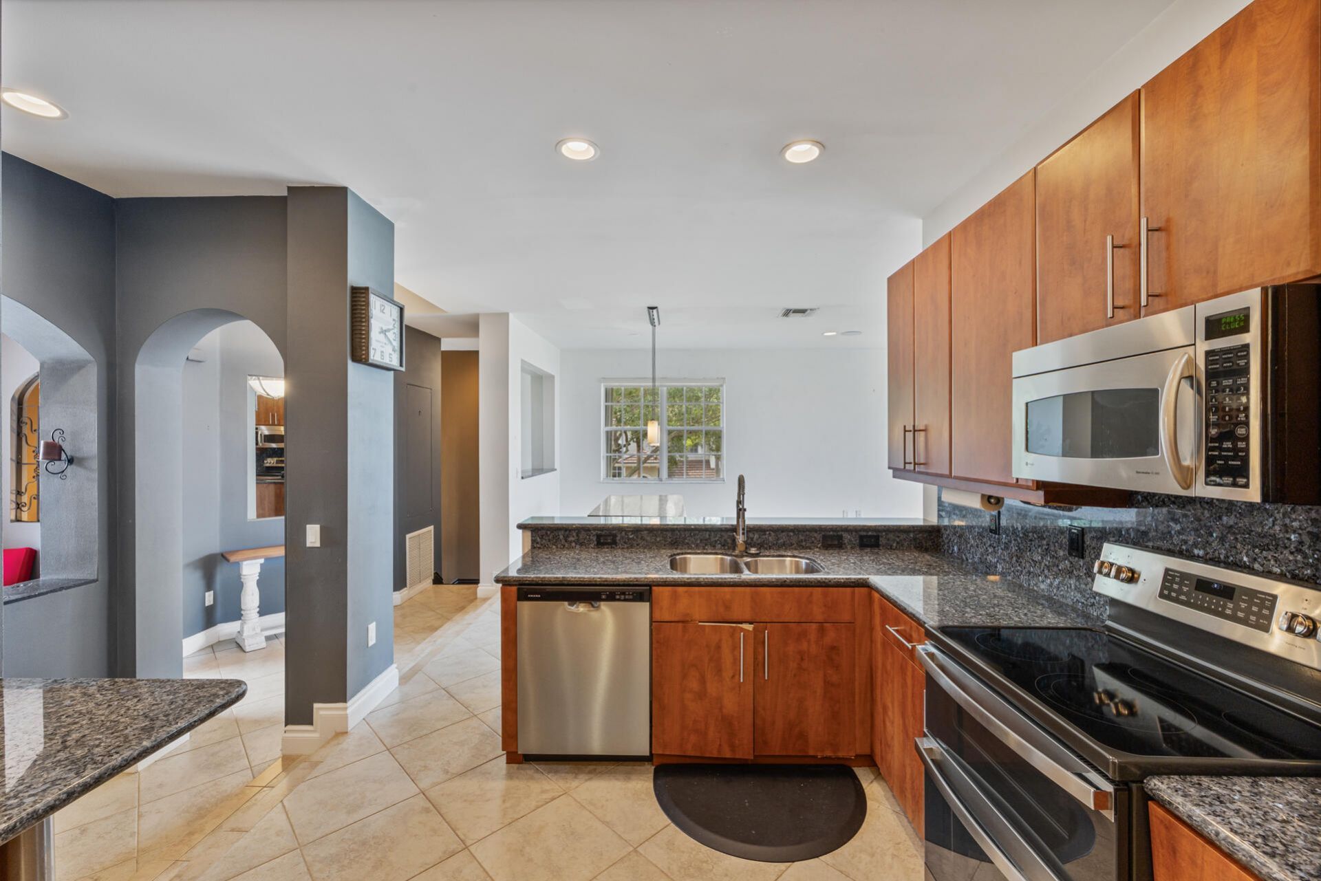 6380 Bella Circle, Unit 905, Boynton Beach, FL 33437 Photo