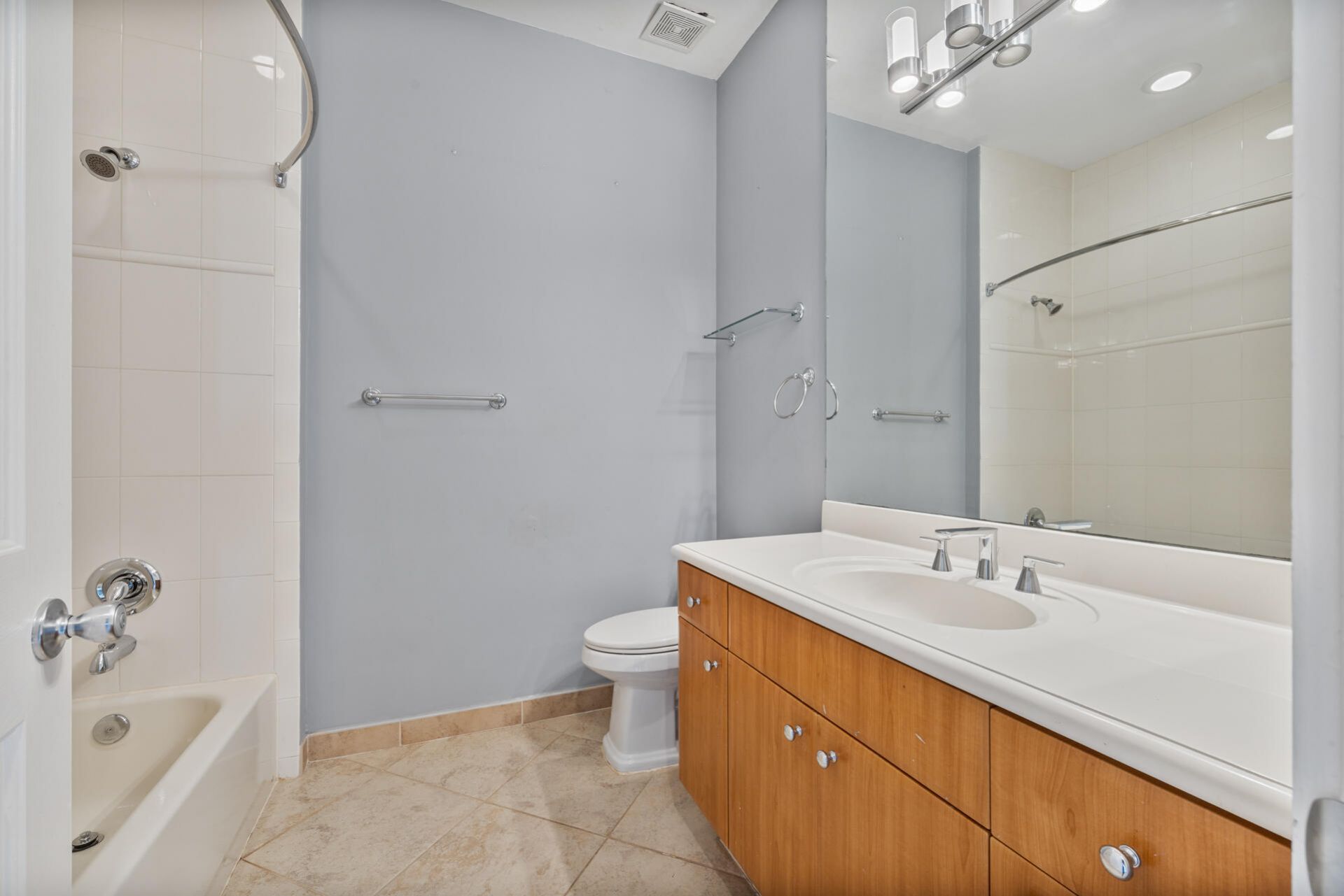 6380 Bella Circle, Unit 905, Boynton Beach, FL 33437 Photo