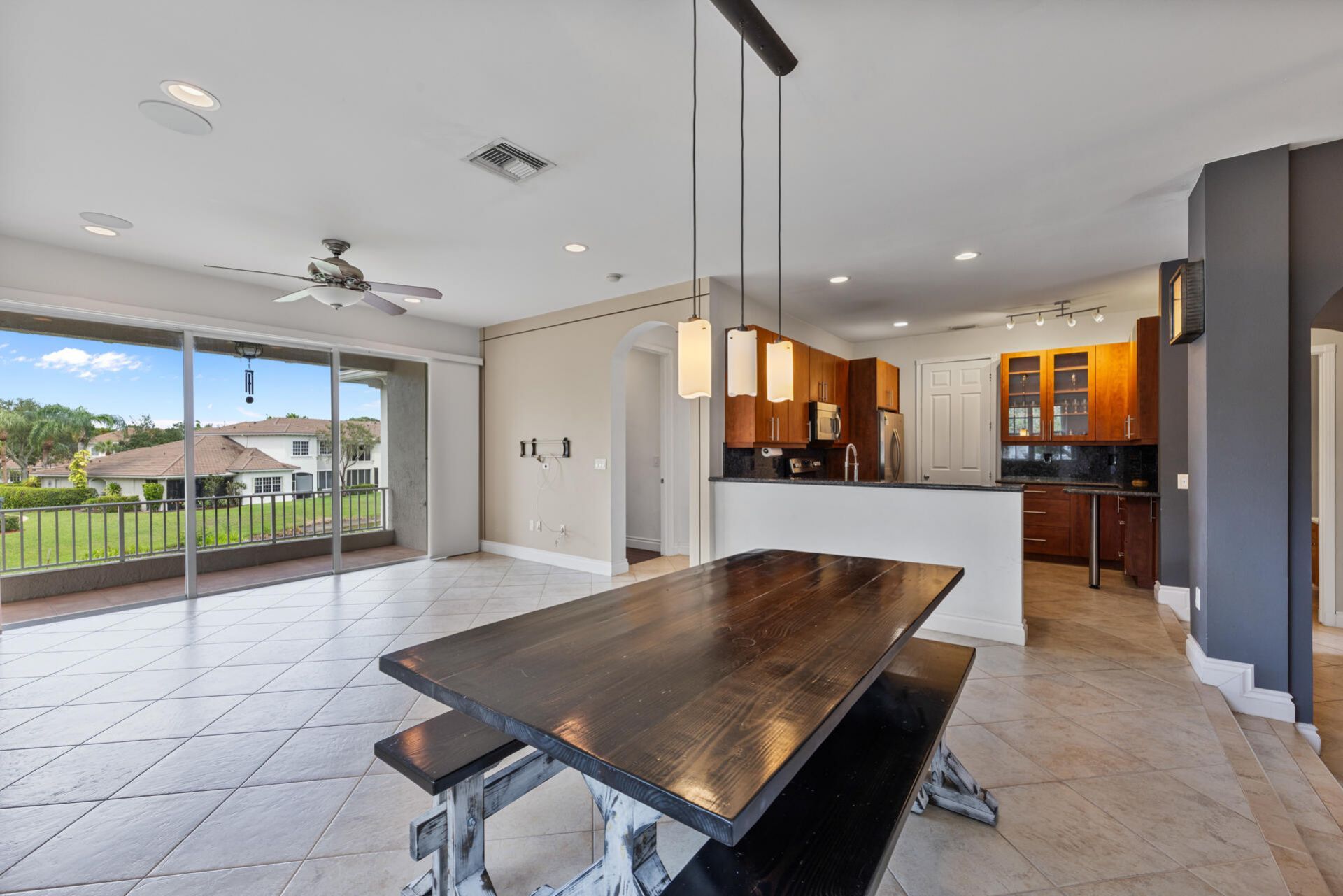 6380 Bella Circle, Unit 905, Boynton Beach, FL 33437 Photo