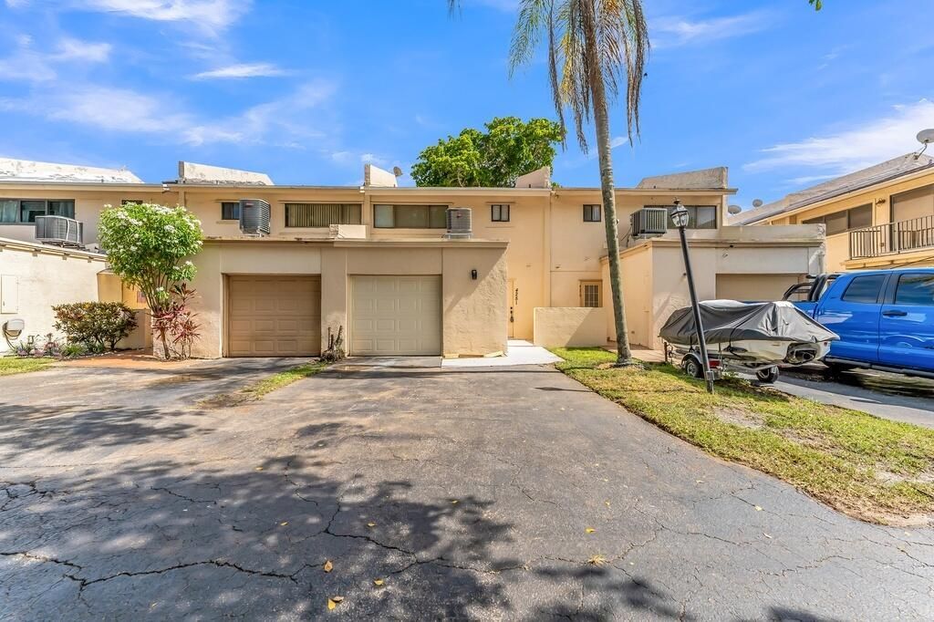 4281 NW 76 Avenue, Davie, FL 33328 Photo