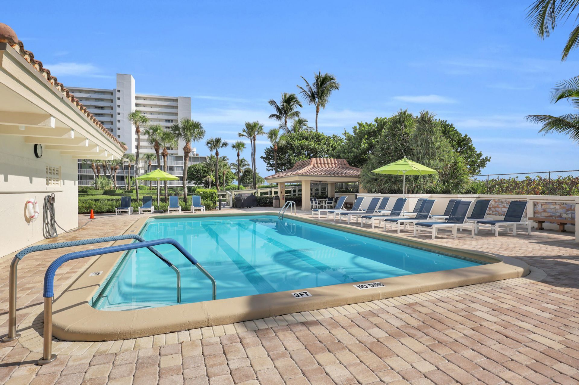 3400 N Ocean Avenue, Unit 1605, Singer Island, FL 33404 Photo