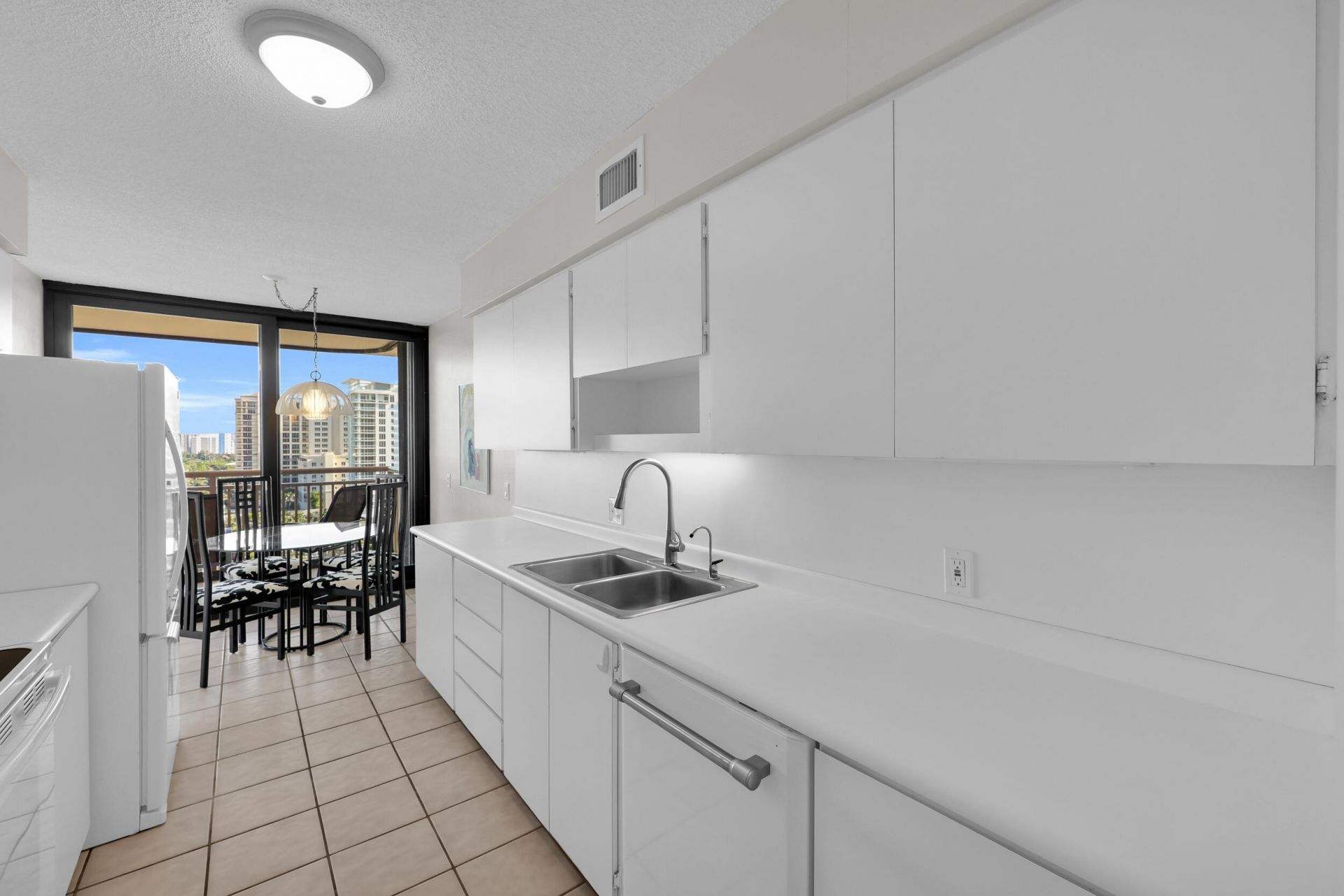 3400 N Ocean Avenue, Unit 1605, Singer Island, FL 33404 Photo