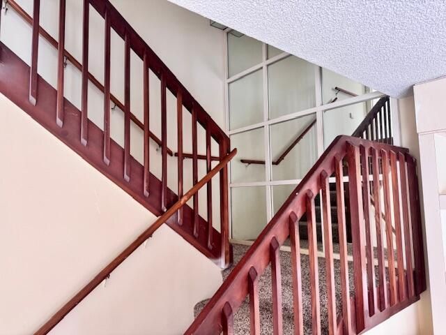 217 Live Oak Lane, Boynton Beach, FL 33436 Photo