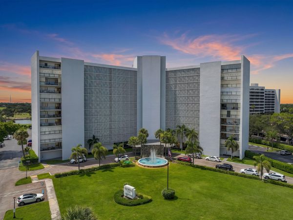 336 Golfview Road, Unit 519, North Palm Beach, FL 33408