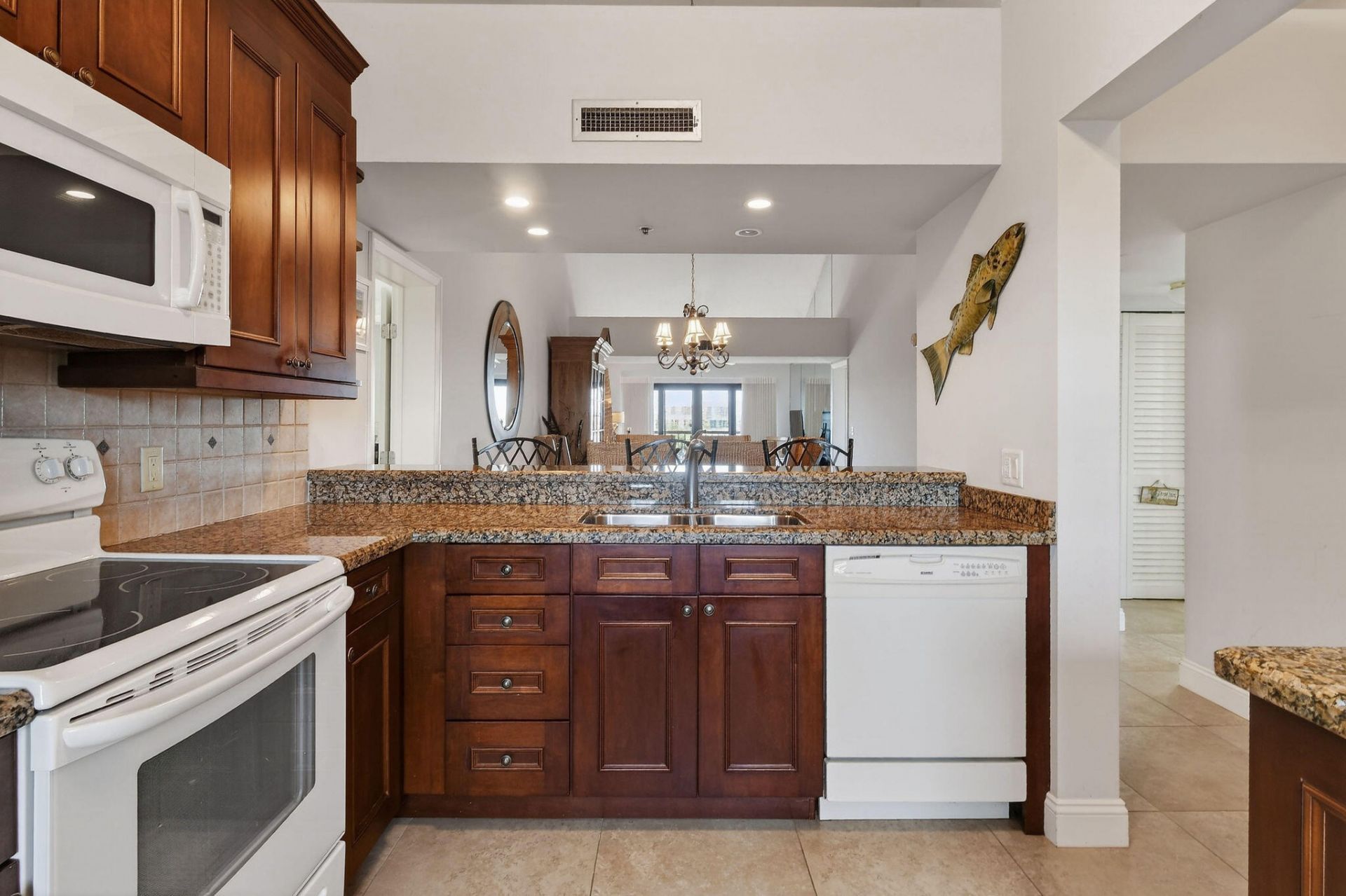 101 Ocean Bluffs Boulevard, Unit 504, Jupiter, FL 33477 Photo