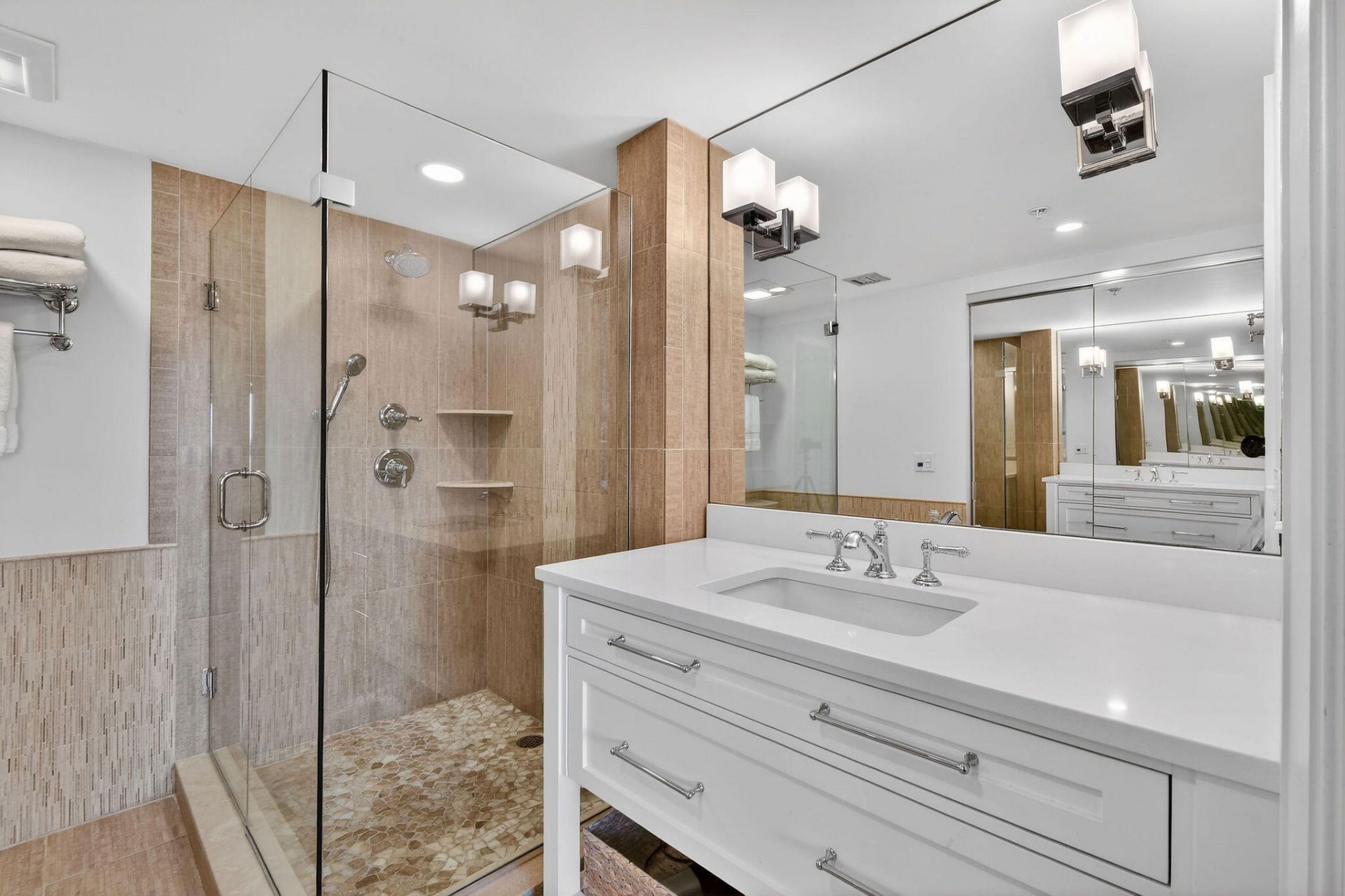 101 Ocean Bluffs Boulevard, Unit 504, Jupiter, FL 33477 Photo