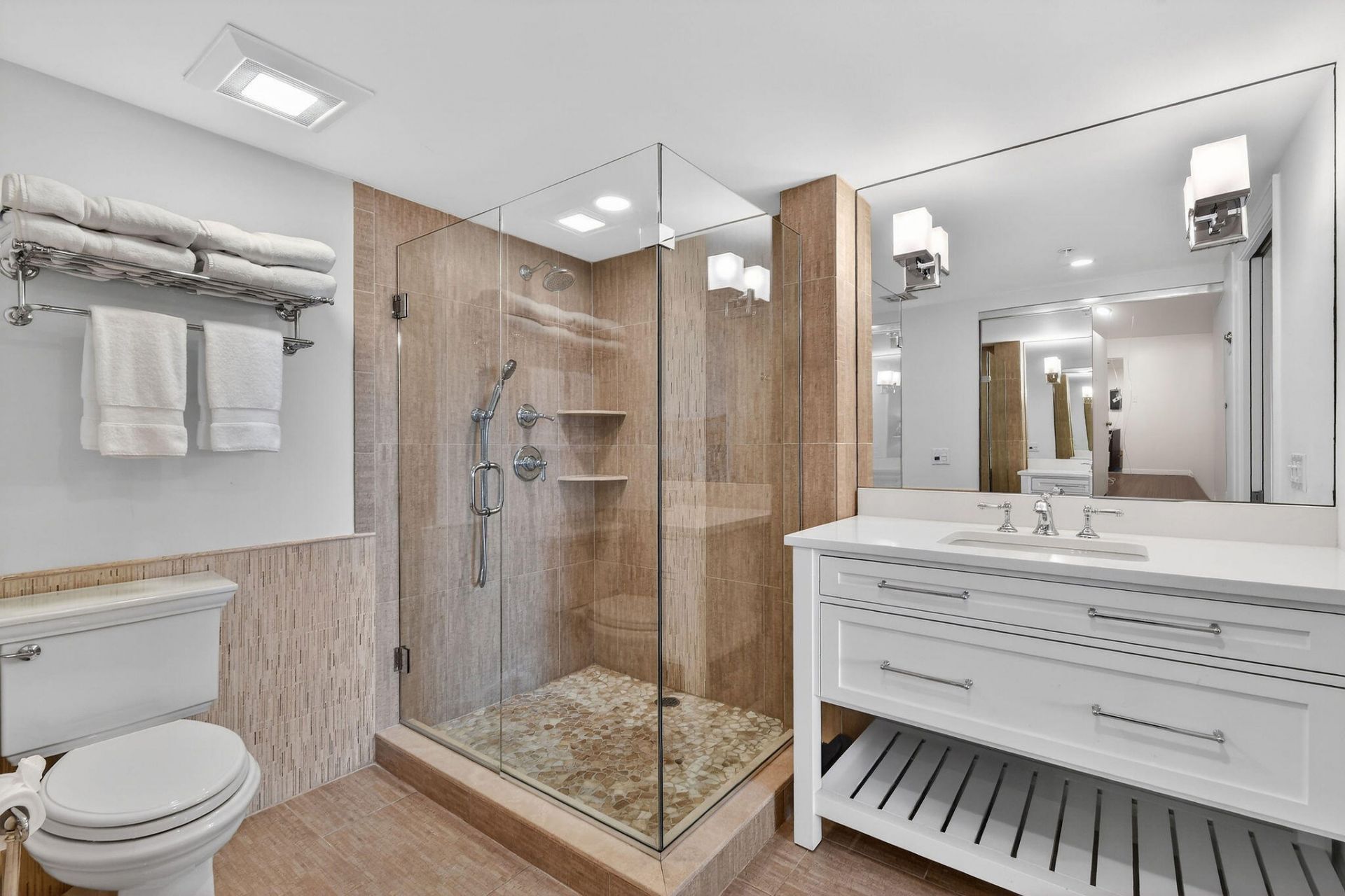 101 Ocean Bluffs Boulevard, Unit 504, Jupiter, FL 33477 Photo