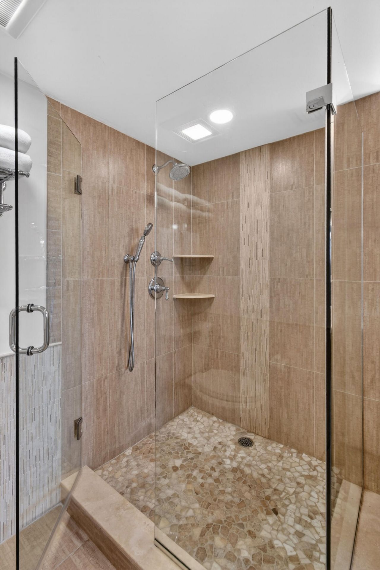 101 Ocean Bluffs Boulevard, Unit 504, Jupiter, FL 33477 Photo