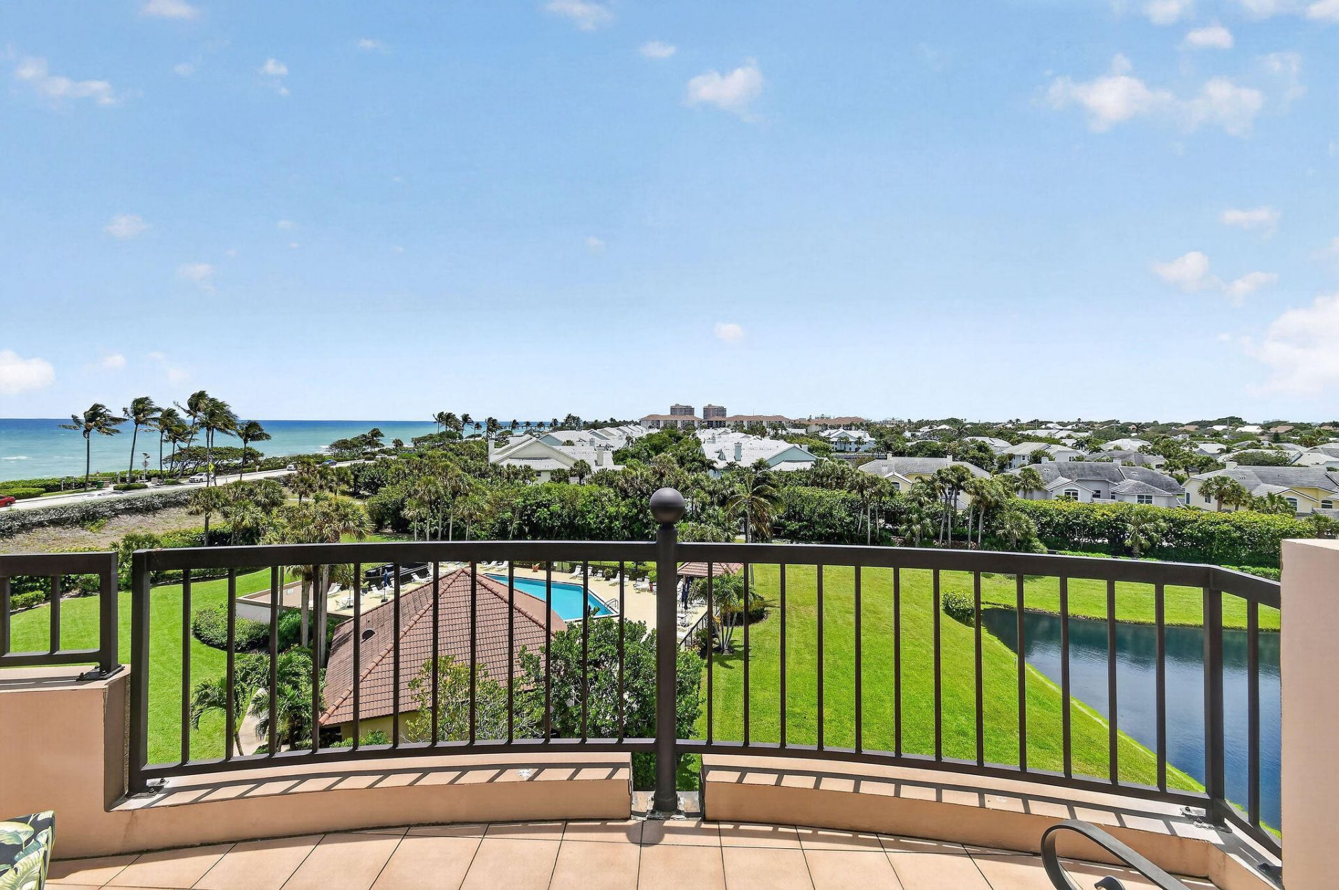 101 Ocean Bluffs Boulevard, Unit 504, Jupiter, FL 33477 Photo