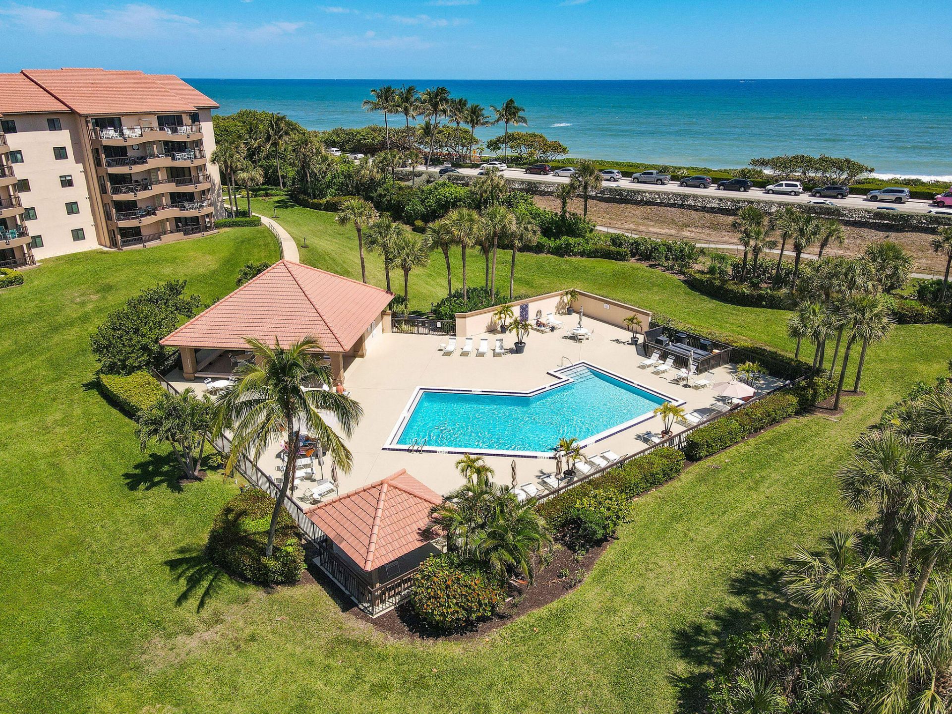 101 Ocean Bluffs Boulevard, Unit 504, Jupiter, FL 33477 Photo