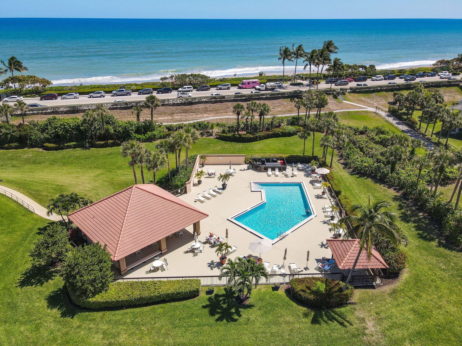 101 Ocean Bluffs Boulevard, Unit 504, Jupiter, FL 33477 Photo