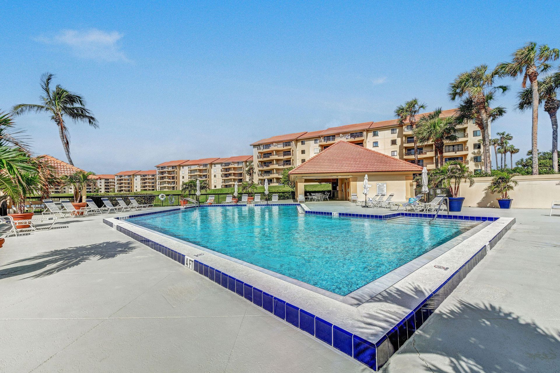 101 Ocean Bluffs Boulevard, Unit 504, Jupiter, FL 33477 Photo