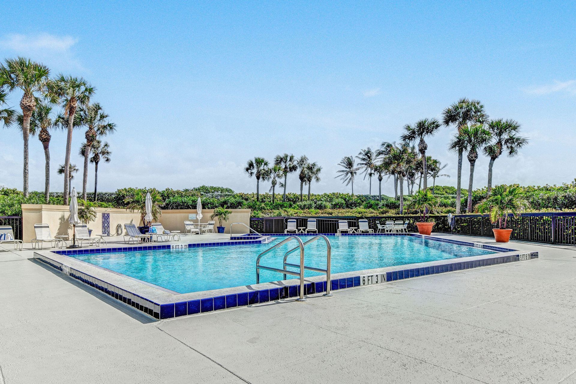 101 Ocean Bluffs Boulevard, Unit 504, Jupiter, FL 33477 Photo