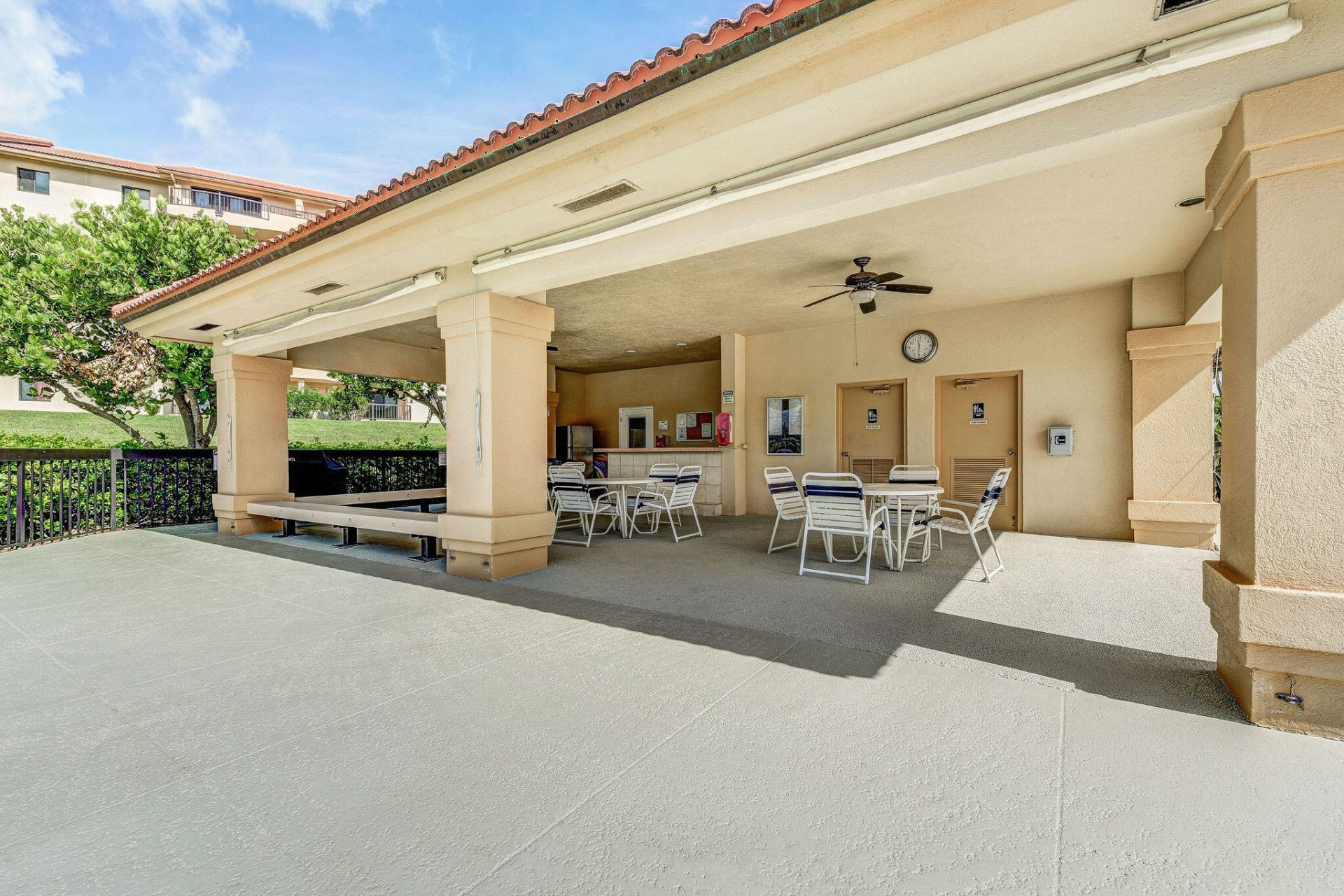 101 Ocean Bluffs Boulevard, Unit 504, Jupiter, FL 33477 Photo