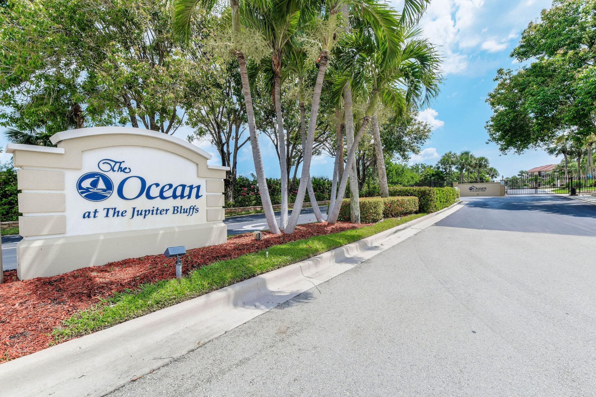101 Ocean Bluffs Boulevard, Unit 504, Jupiter, FL 33477 Photo