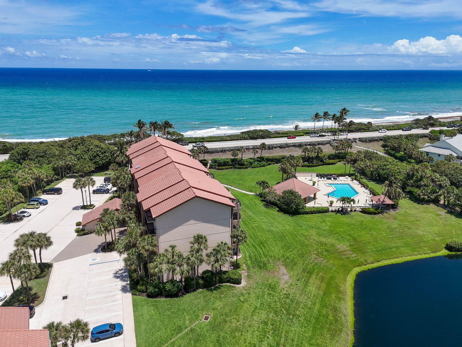 101 Ocean Bluffs Boulevard, Unit 504, Jupiter, FL 33477 Photo
